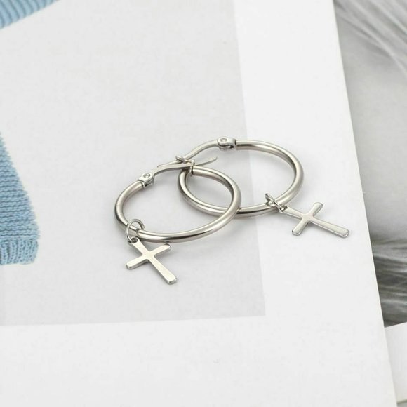 NWOT 25mm Silver Cross Huggie Earrings - Picture 8 of 16